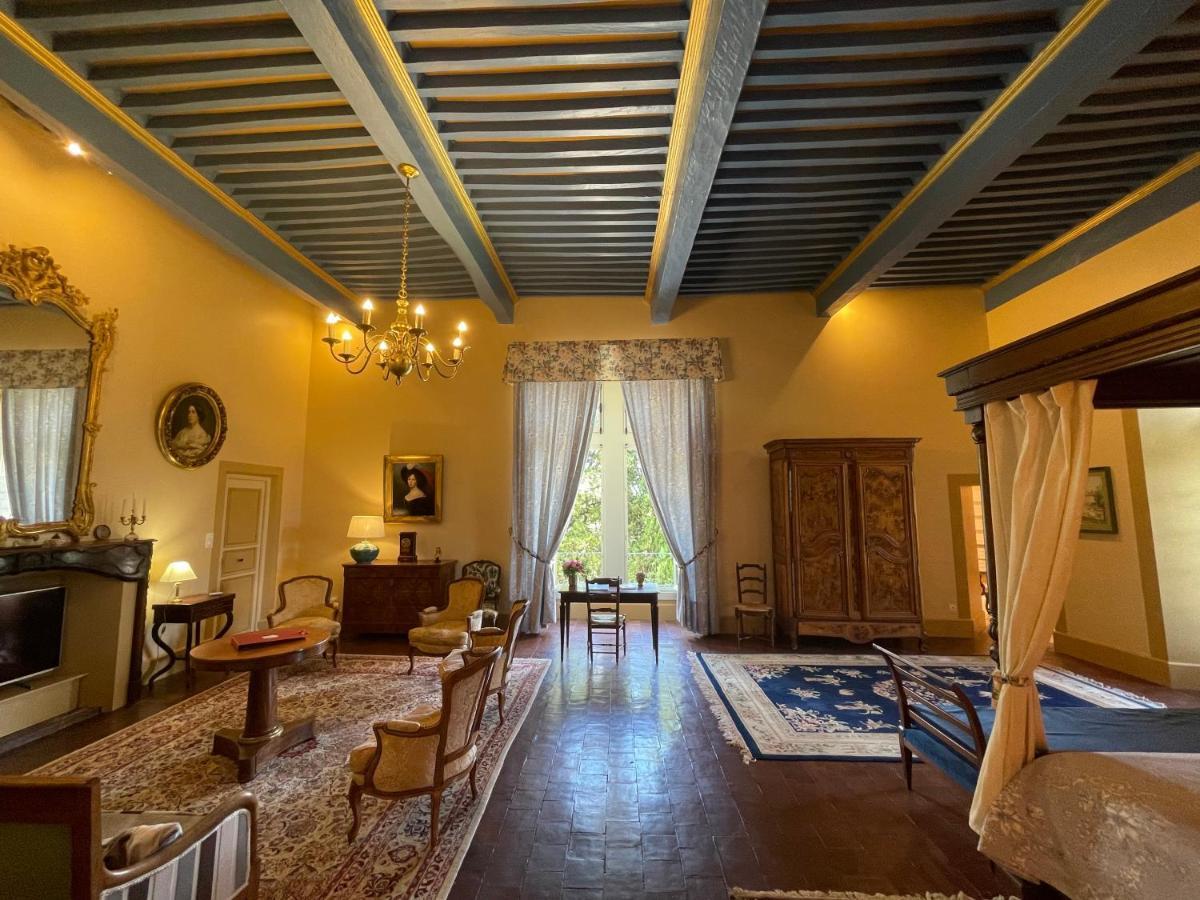 Chateau De Rousson ภายนอก รูปภาพ